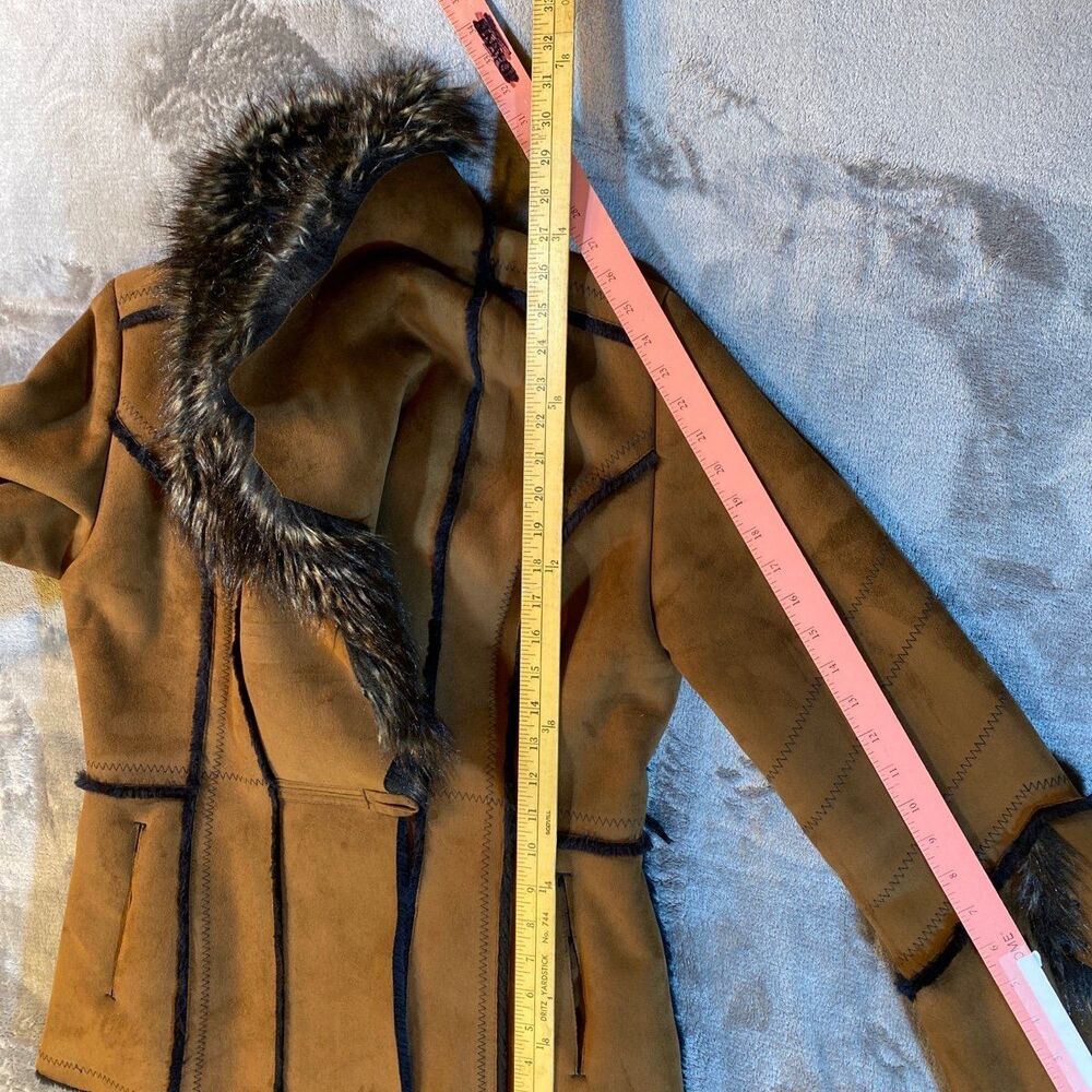 Jacket, Tan Brown Trimmed with Vegan Black Fur, Platinum Utex, Small - Picture 9 of 11